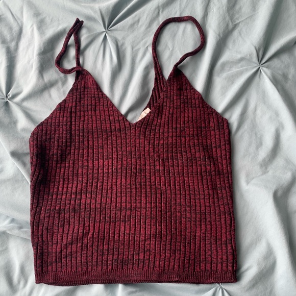 Crop top - Picture 1 of 1